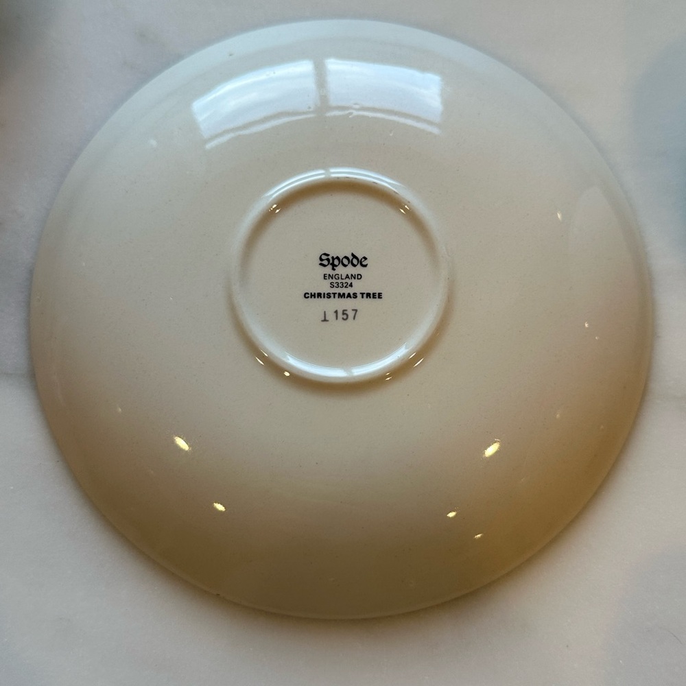 Spode Christmas Cup and Saucer Set of 4 - Picture 4 of 7